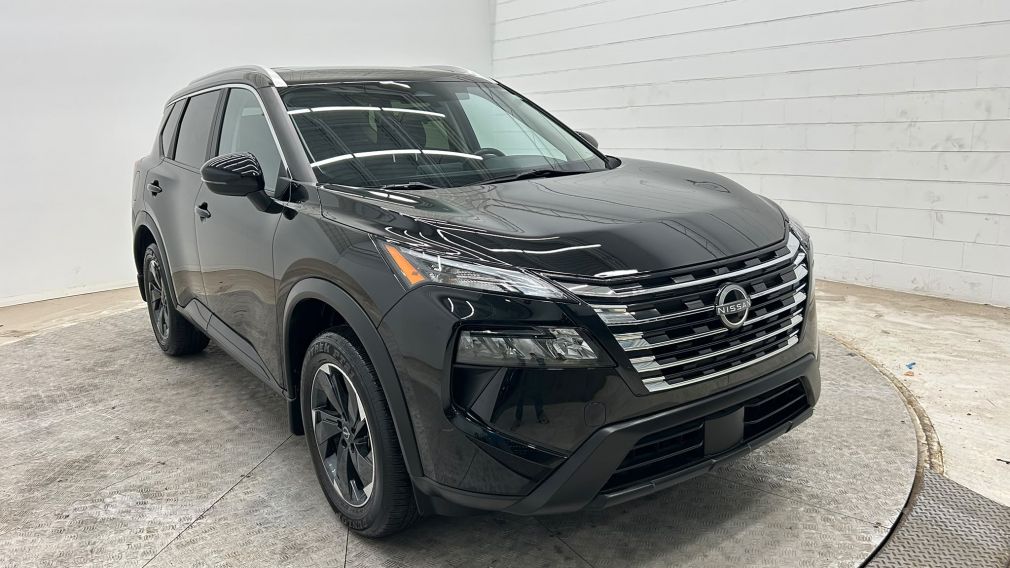 Nissan Rogue SV Moonroof