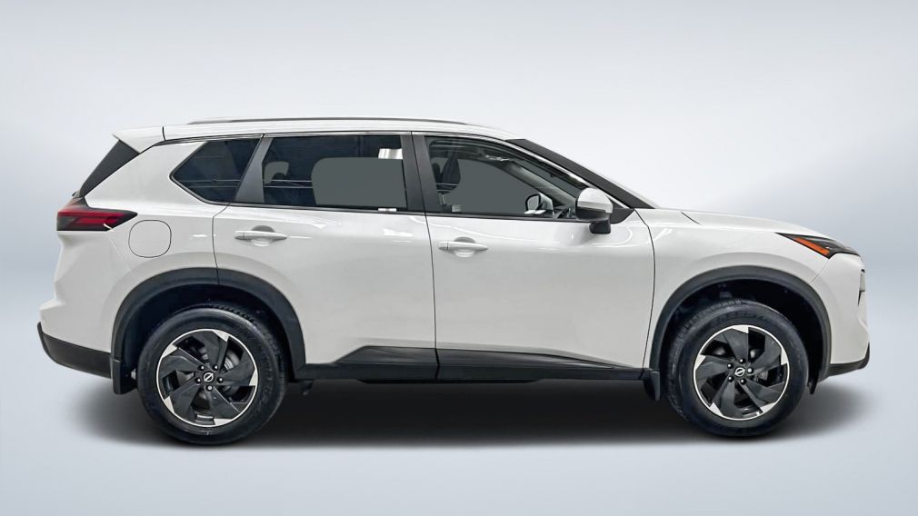 Nissan Rogue SV Moonroof 2024 d&rsquo;occasion à vendre - 4