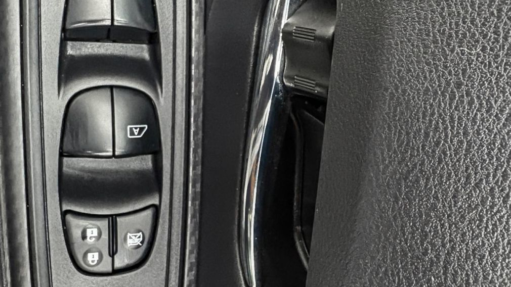 Nissan Versa SV 2023 d’occasion à vendre - 16