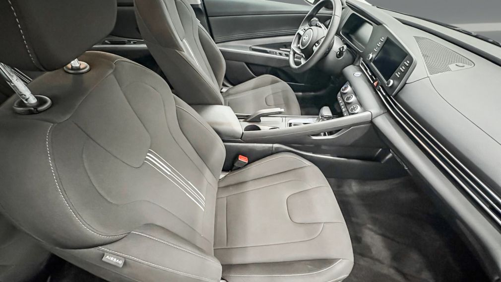 Hyundai Elantra Preferred 2025 d&rsquo;occasion à vendre - 9