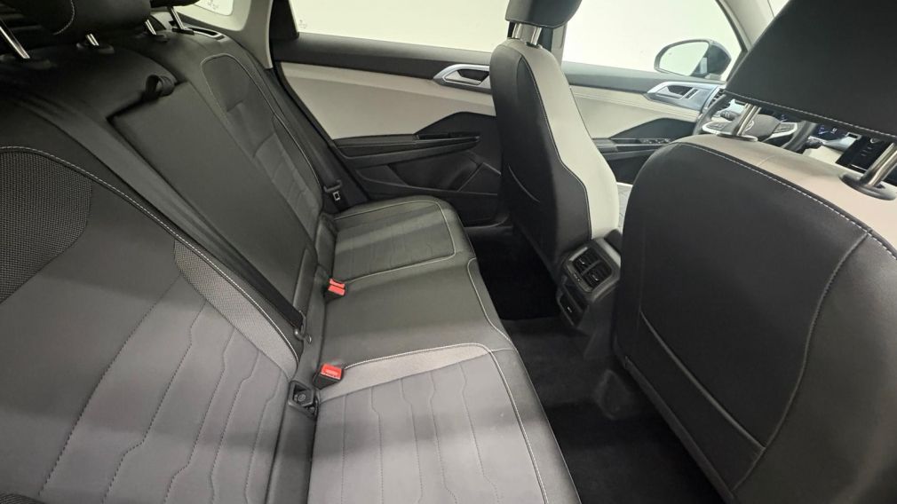 Volkswagen Taos Comfortline 2025 d&rsquo;occasion à vendre - 10