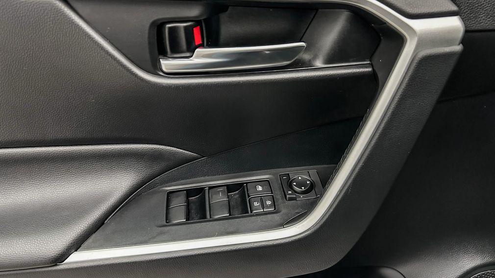 Toyota Rav 4 Hybrid XLE 2021 d&rsquo;occasion à vendre - 22