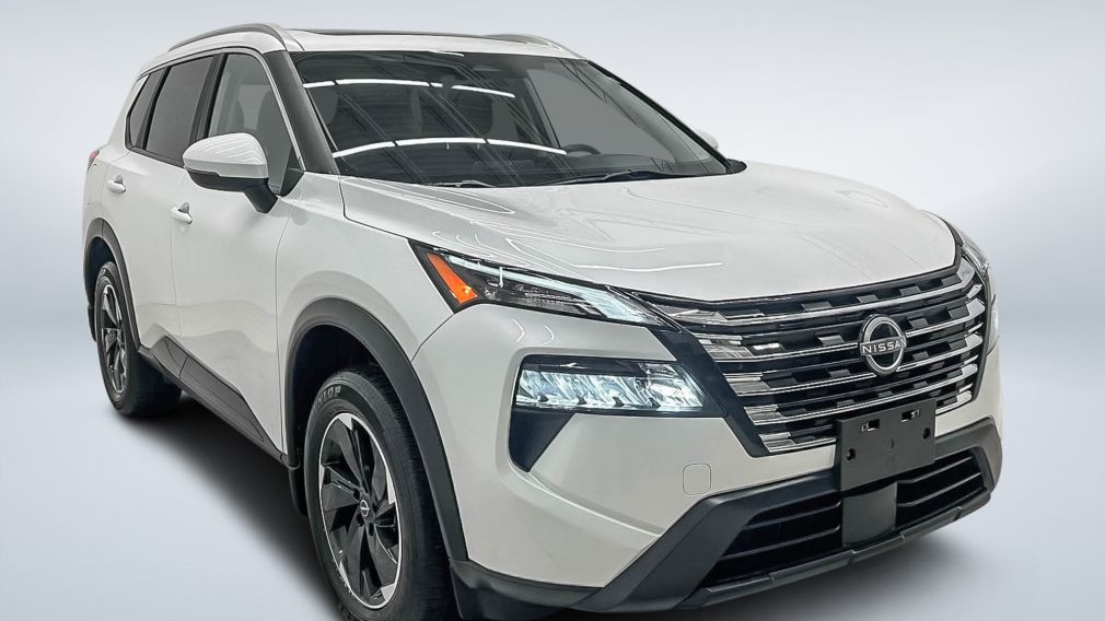 Nissan Rogue SV Moonroof