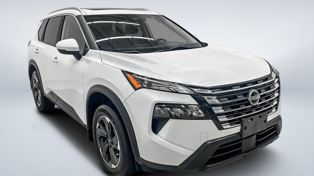 Nissan Rogue SV Moonroof