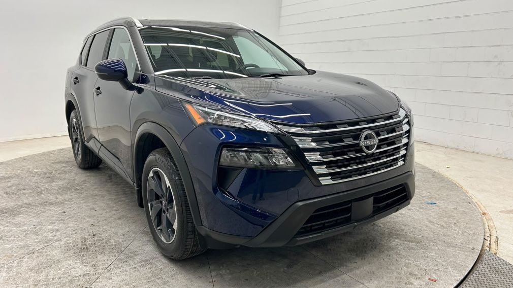 Nissan Rogue SV Moonroof