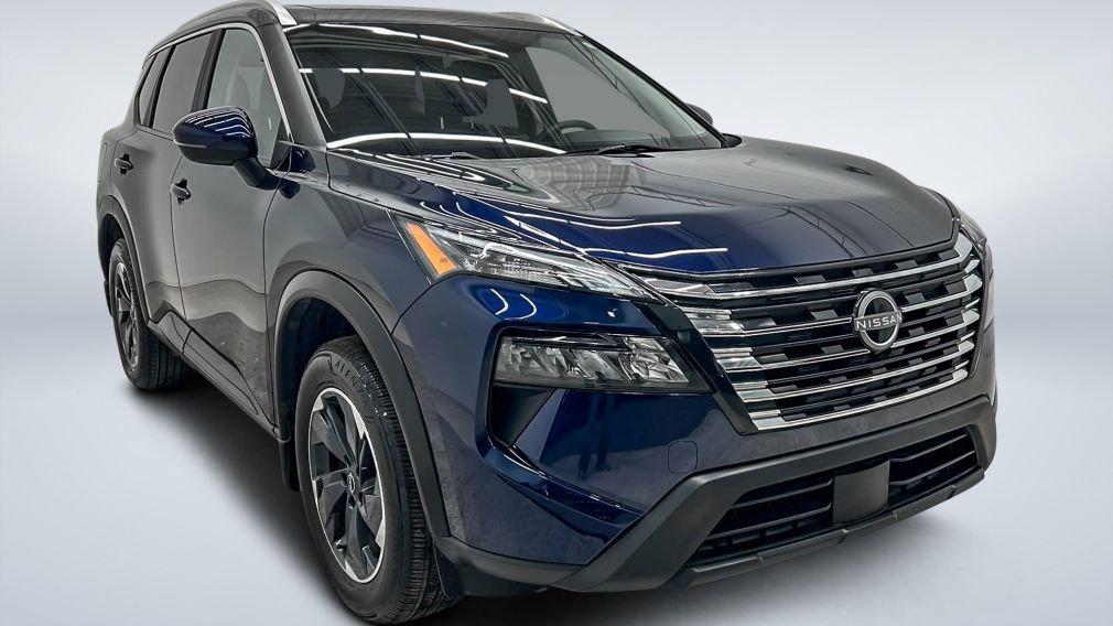 Nissan Rogue SV Moonroof