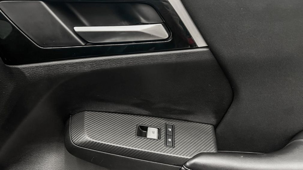 Mitsubishi Outlander PHEV ES 2023 d&rsquo;occasion à vendre - 12