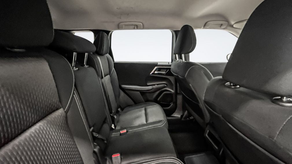 Mitsubishi Outlander PHEV ES 2023 d&rsquo;occasion à vendre - 13
