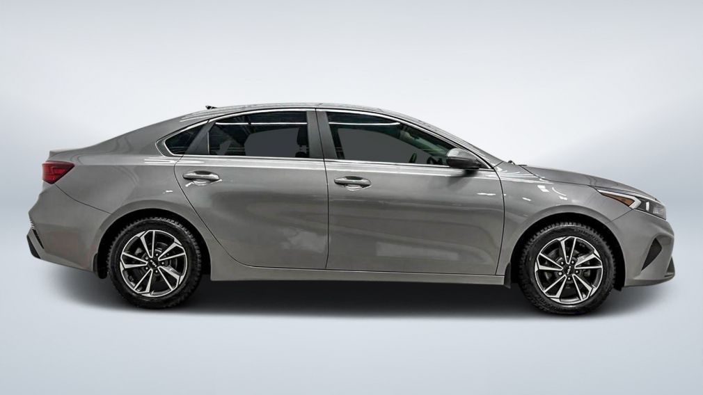 Kia Forte EX 2023 d&rsquo;occasion à vendre - 8