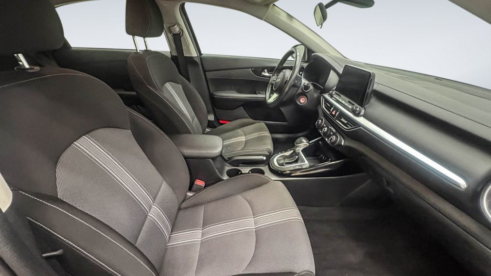 Kia Forte EX 2023 d&rsquo;occasion à vendre - 9