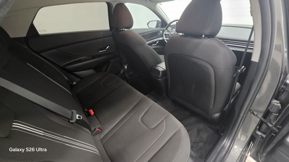 Hyundai Elantra Preferred 2023 d&rsquo;occasion à vendre - 10