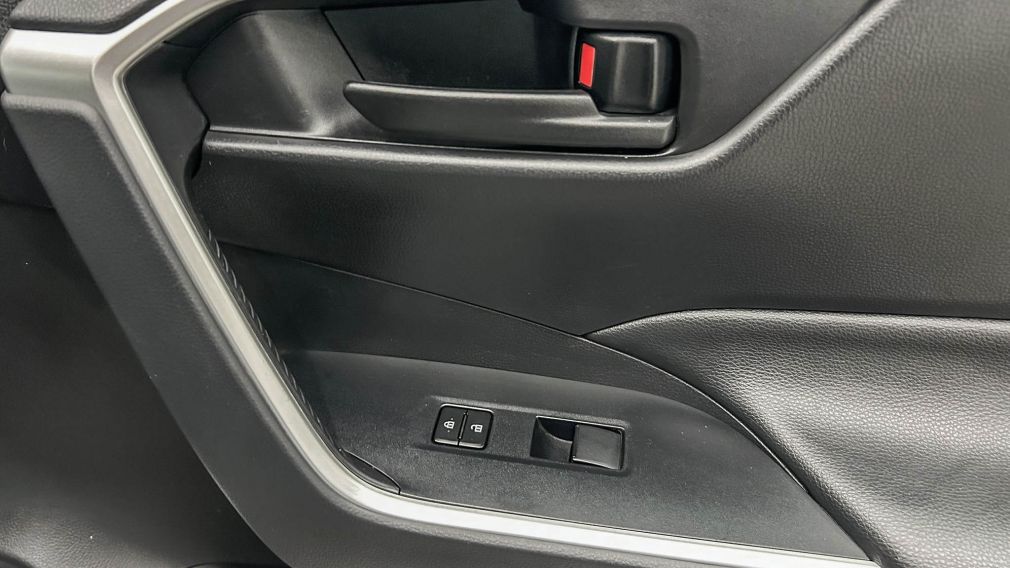 Toyota Rav 4 LE 2019 d&rsquo;occasion à vendre - 10