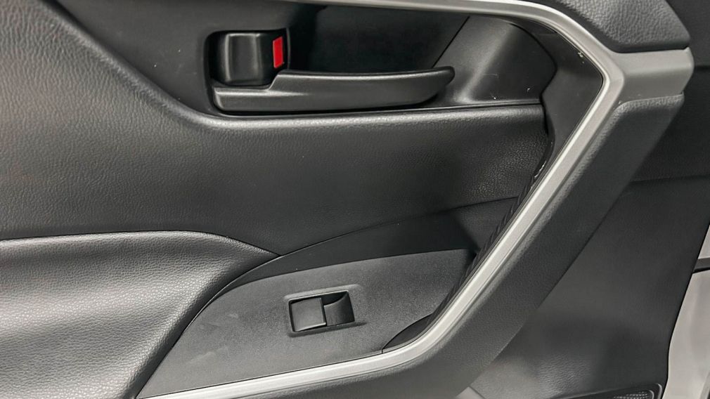 Toyota Rav 4 LE 2019 d&rsquo;occasion à vendre - 15