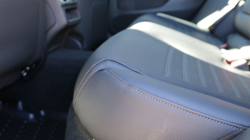 Mercedes Benz C-Class C 300 2025 d’occasion à vendre - 17