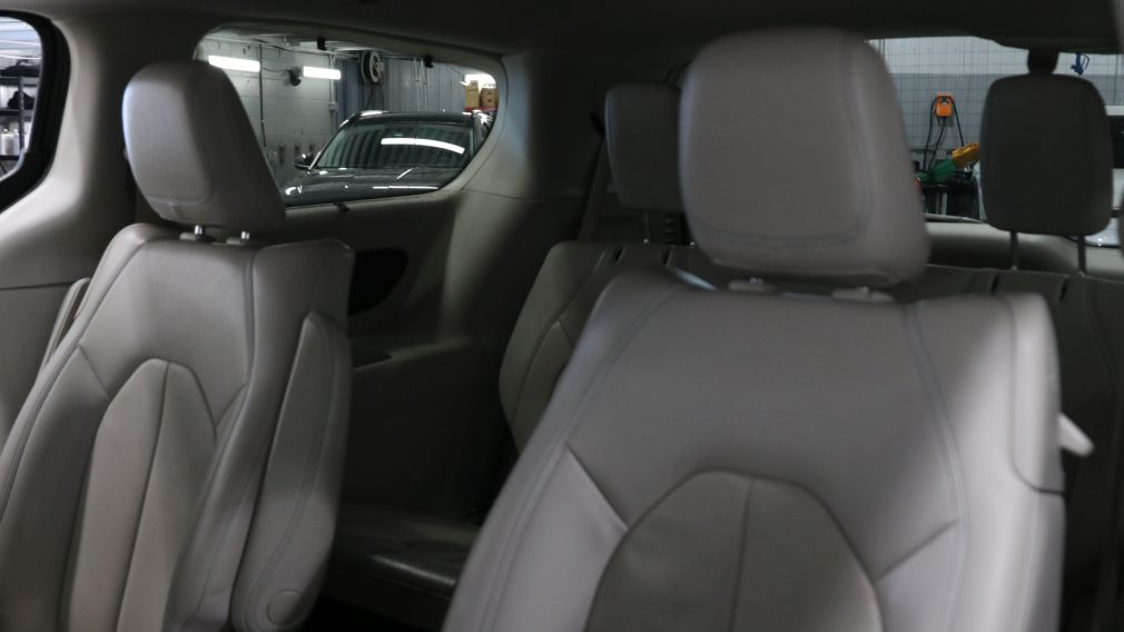 Chrysler Pacifica Touring-L 2020 d&rsquo;occasion à vendre - 13