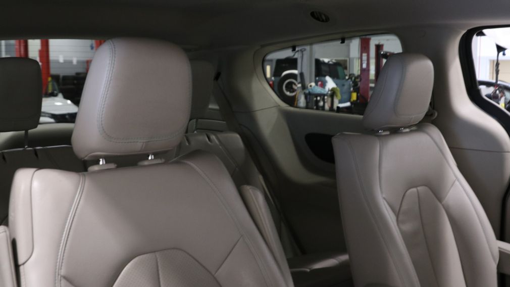 Chrysler Pacifica Touring-L 2020 d&rsquo;occasion à vendre - 27