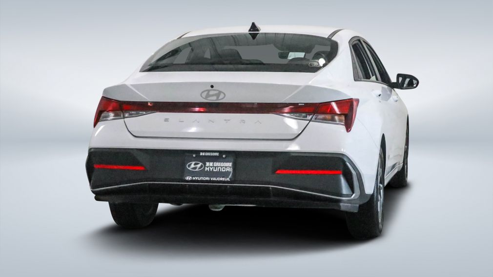 Hyundai Elantra Preferred 2024 d&rsquo;occasion à vendre - 7