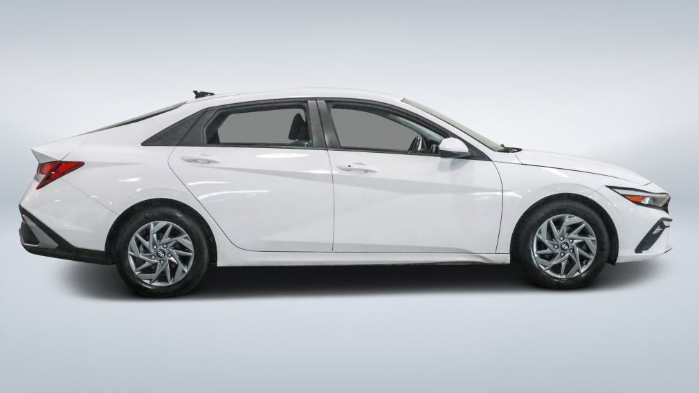 Hyundai Elantra Preferred 2024 d&rsquo;occasion à vendre - 8