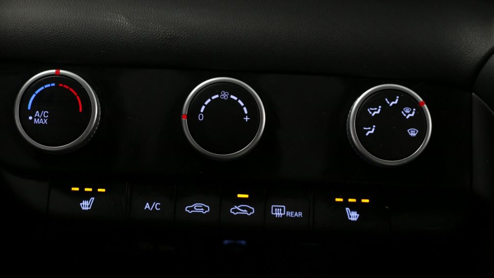 Hyundai Elantra Essential 2023 d&rsquo;occasion à vendre - 21