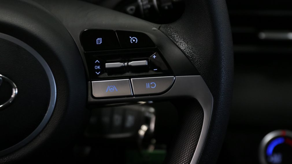 Hyundai Elantra Essential 2023 d&rsquo;occasion à vendre - 15