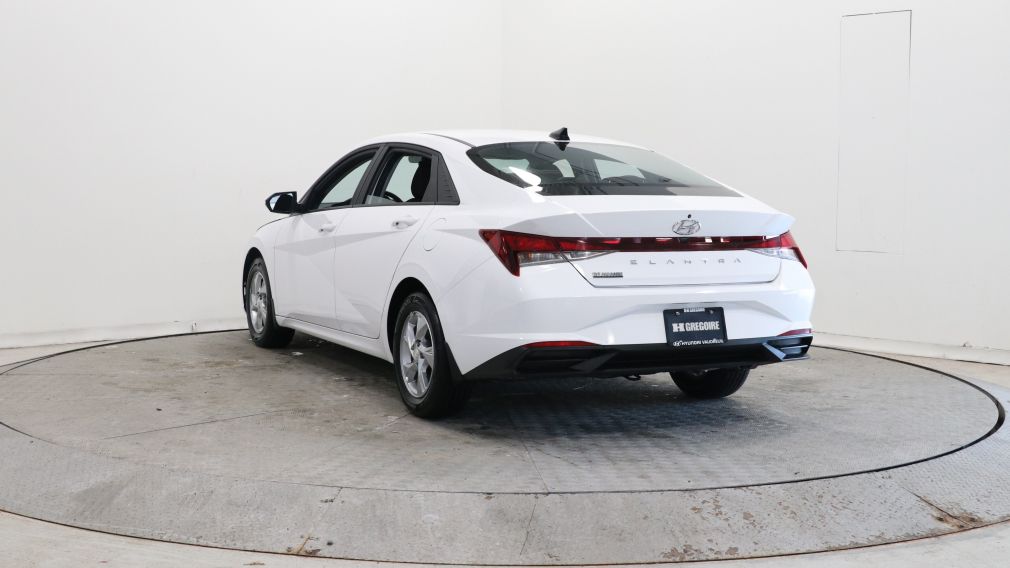Hyundai Elantra Essential 2023 d&rsquo;occasion à vendre - 5