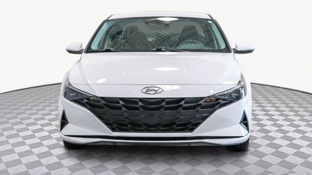 Hyundai Elantra Essential 2023 d&rsquo;occasion à vendre - 2