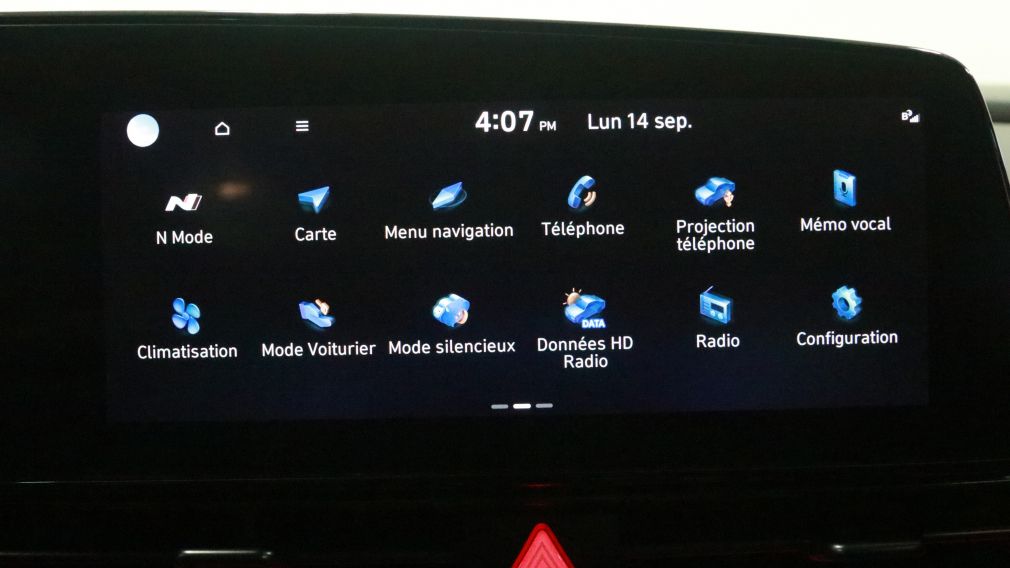 Hyundai Elantra Manual 2023 d&rsquo;occasion à vendre - 18