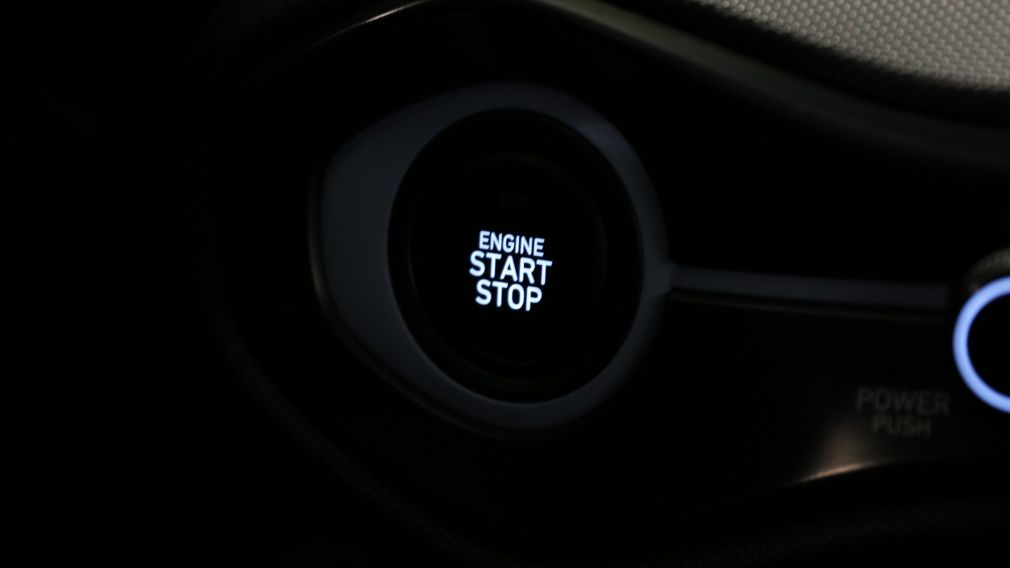 Hyundai Veloster Manual 2022 d&rsquo;occasion à vendre - 19