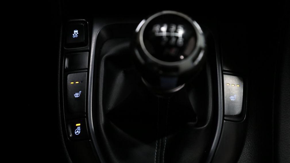 Hyundai Veloster Manual 2022 d&rsquo;occasion à vendre - 24