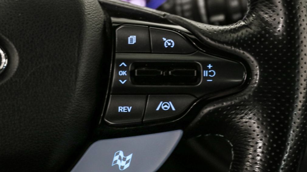 Hyundai Veloster Manual 2022 d&rsquo;occasion à vendre - 14