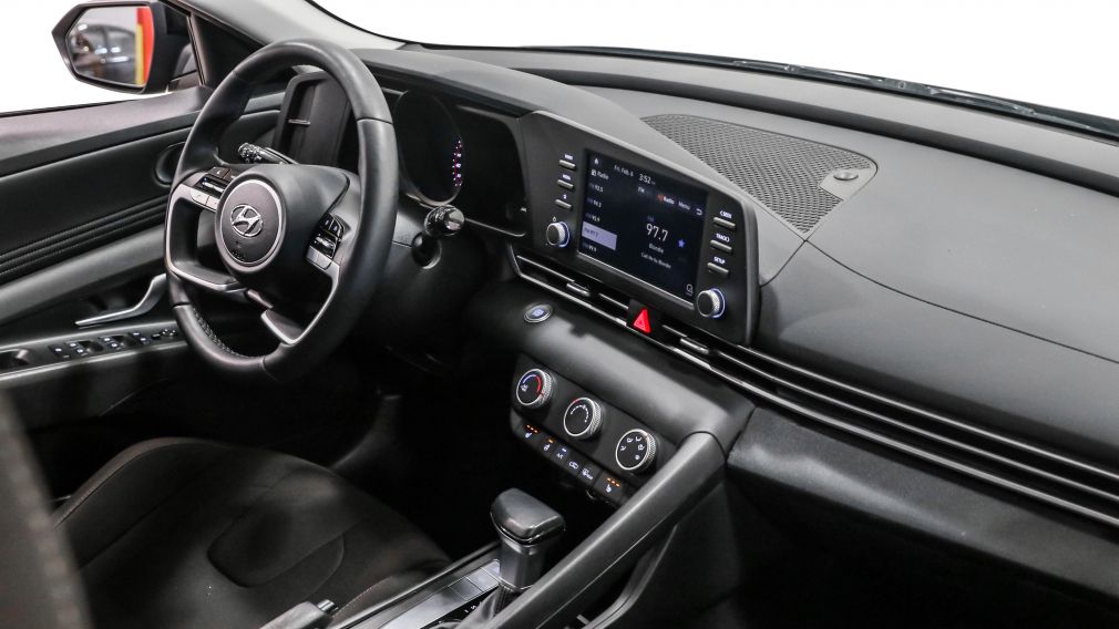 Hyundai Elantra Preferred 2023 d&rsquo;occasion à vendre - 24
