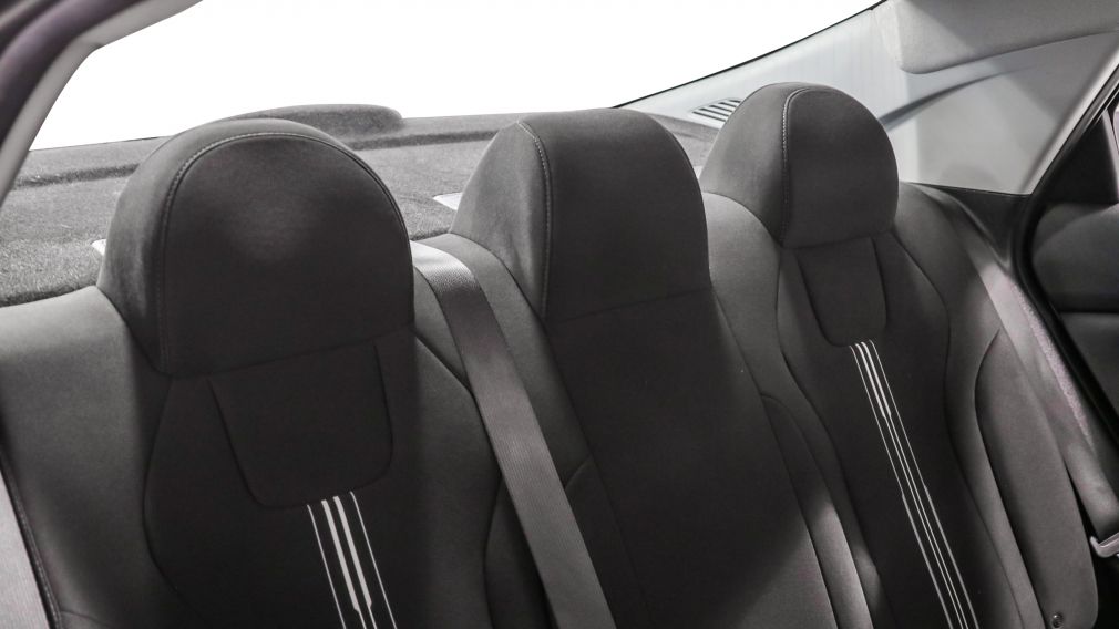 Hyundai Elantra Preferred 2023 d&rsquo;occasion à vendre - 25