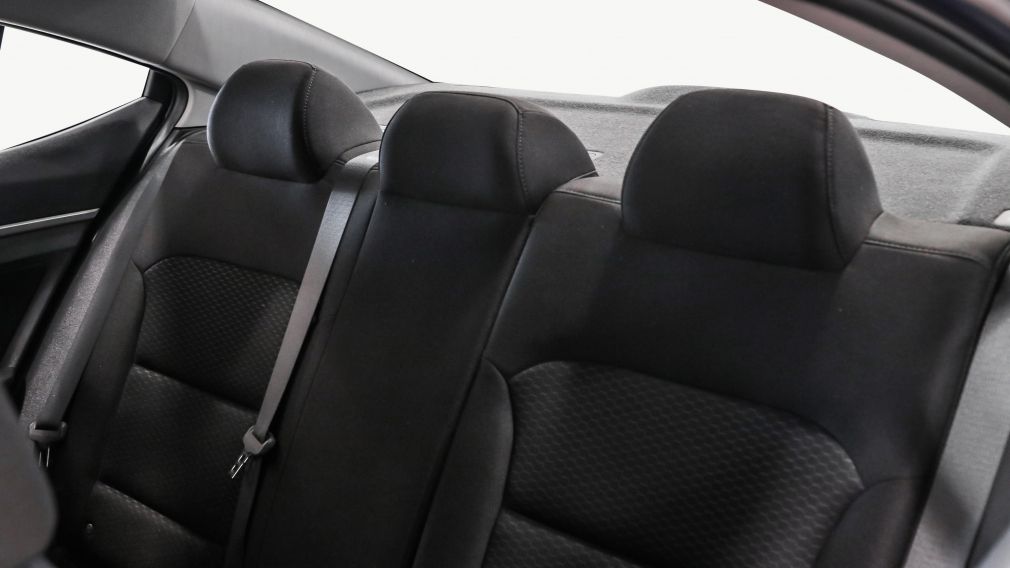Hyundai Elantra Preferred 2020 d&rsquo;occasion à vendre - 16