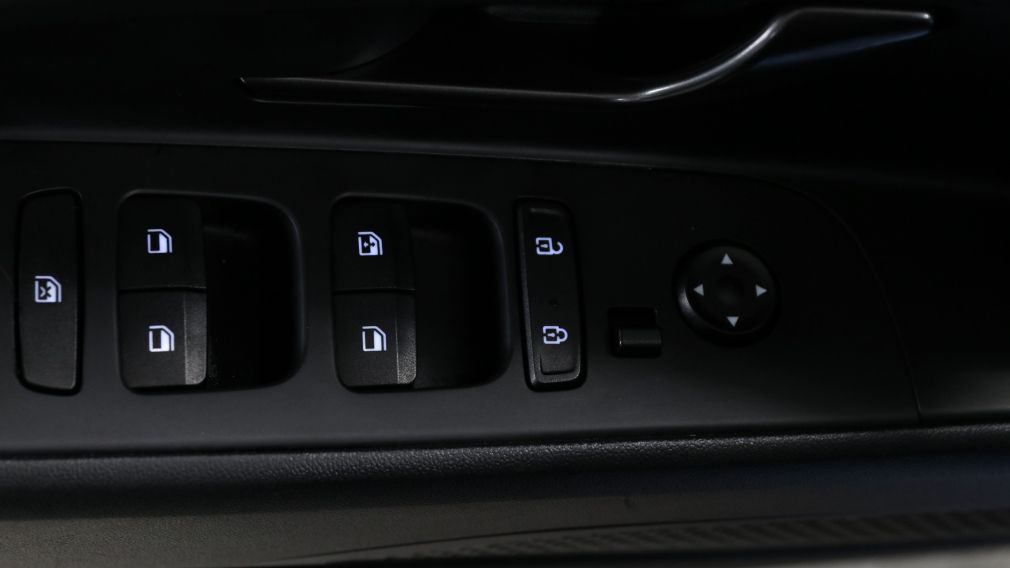 Hyundai Elantra DCT 2023 d&rsquo;occasion à vendre - 11