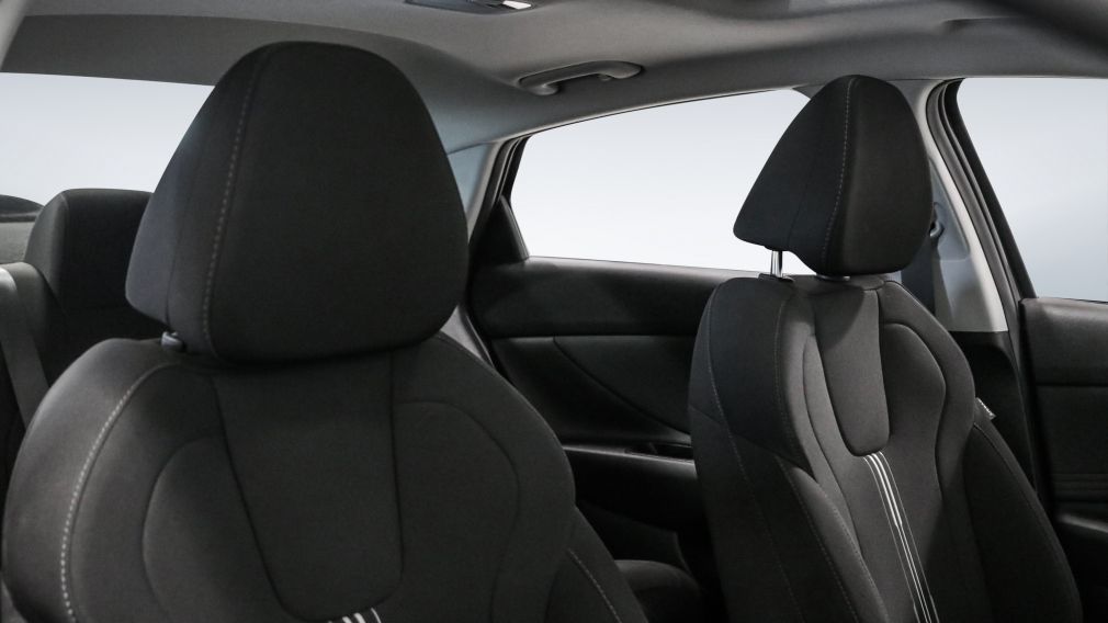 Hyundai Elantra Preferred 2023 d&rsquo;occasion à vendre - 25