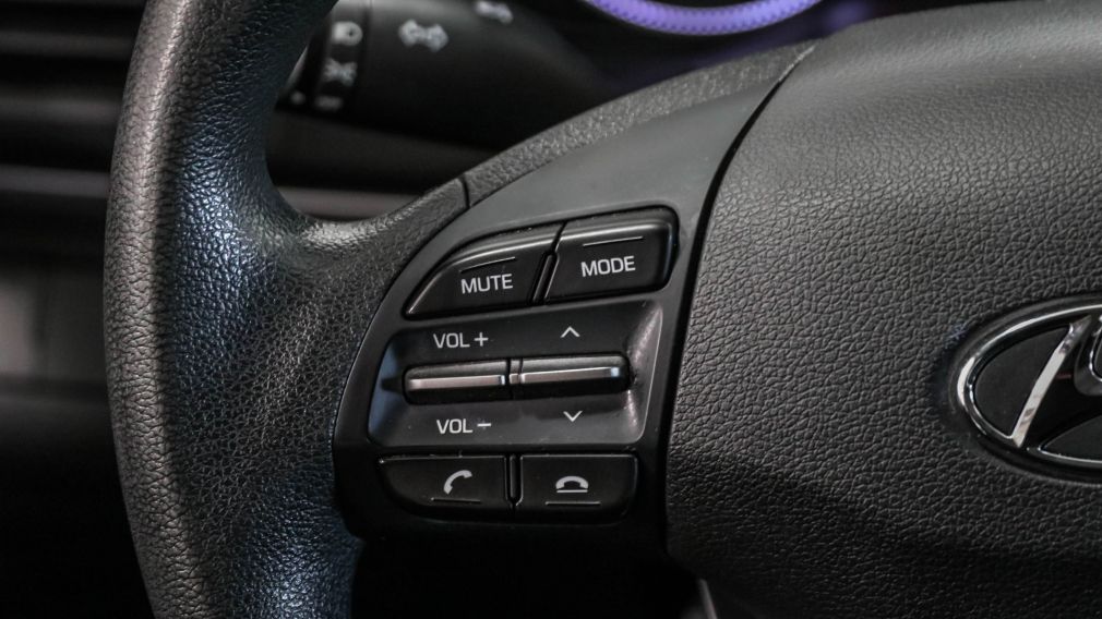 Hyundai Elantra Essential 2020 d&rsquo;occasion à vendre - 14