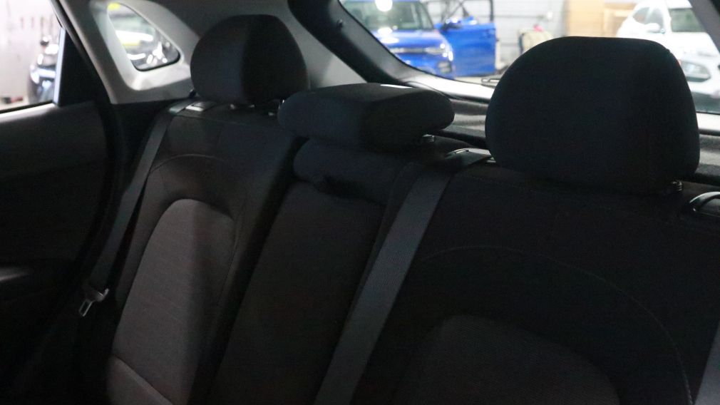 Hyundai Kona Essential 2023 d&rsquo;occasion à vendre - 12