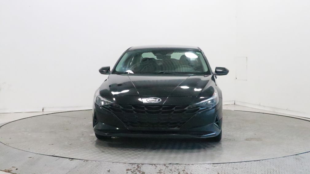 Hyundai Elantra Essential 2022 d&rsquo;occasion à vendre - 2