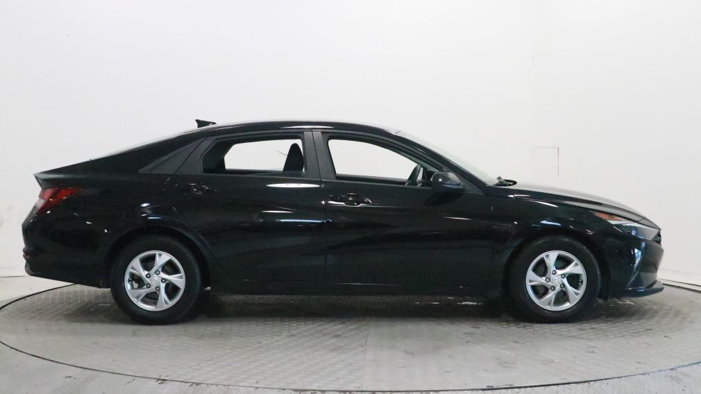 Hyundai Elantra Essential 2022 d&rsquo;occasion à vendre - 8