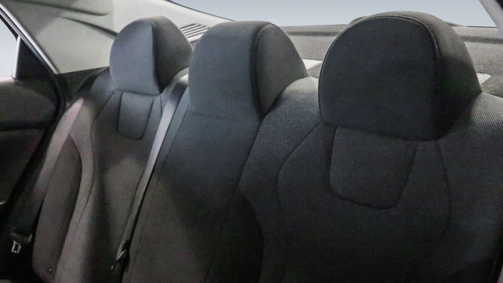 Hyundai Elantra Essential 2022 à vendre à Trois-Rivières - 12