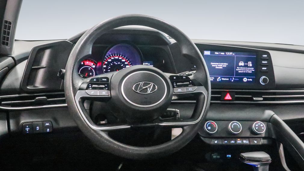 Hyundai Elantra Essential 2022 à vendre à Trois-Rivières - 13