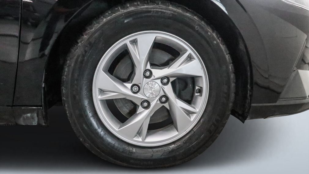 Hyundai Elantra Essential 2022 à vendre à Trois-Rivières - 24