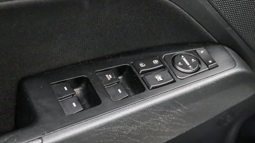Hyundai Elantra Preferred 2019 d&rsquo;occasion à vendre - 11