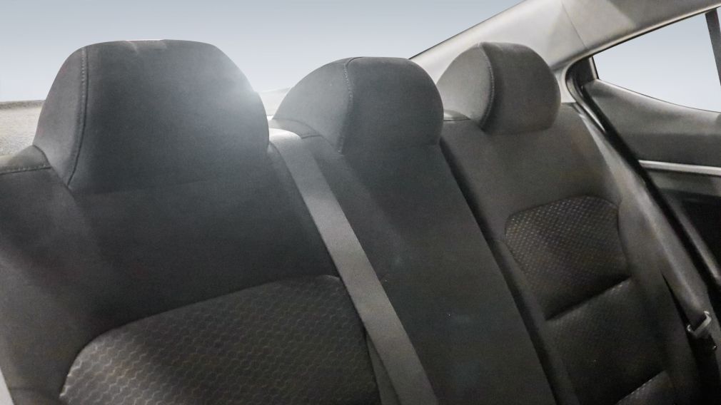 Hyundai Elantra Preferred 2019 d&rsquo;occasion à vendre - 24