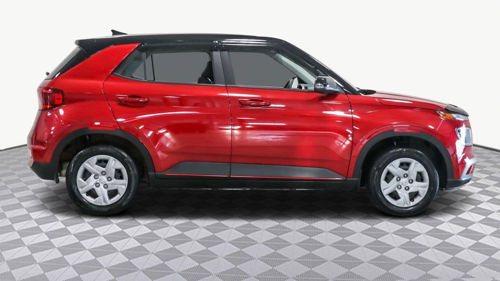 Hyundai Venue Essential 2022 d&rsquo;occasion à vendre - 8