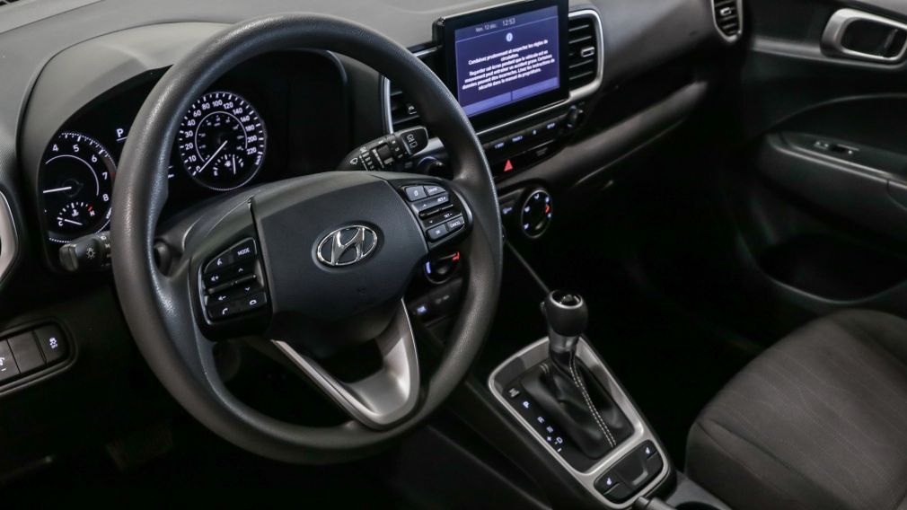 Hyundai Venue Essential 2022 d&rsquo;occasion à vendre - 10