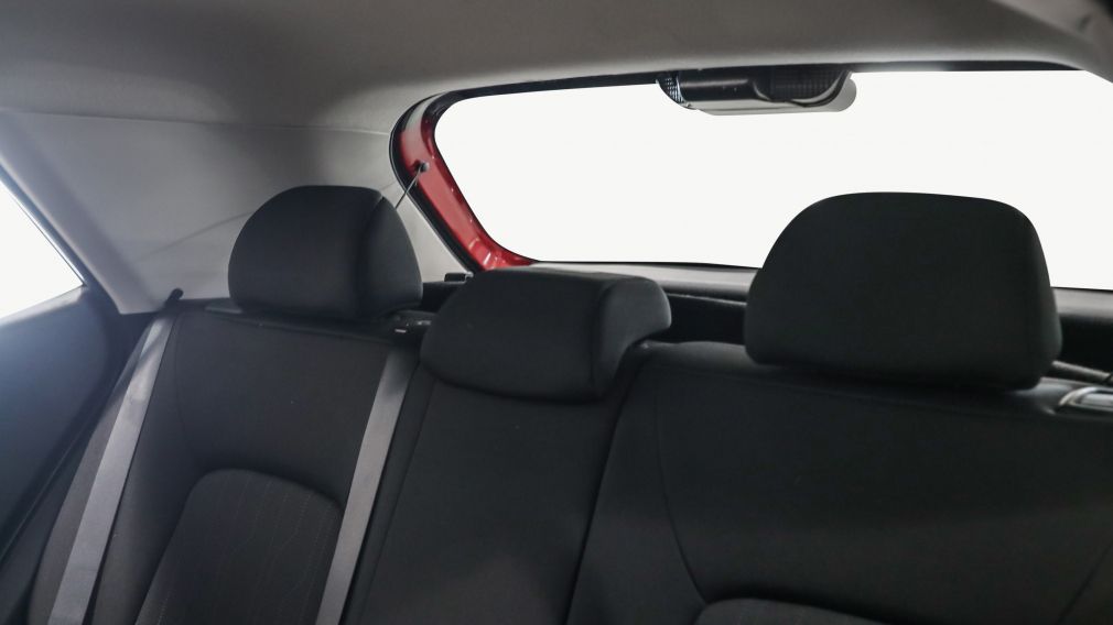 Hyundai Venue Essential 2022 d&rsquo;occasion à vendre - 12