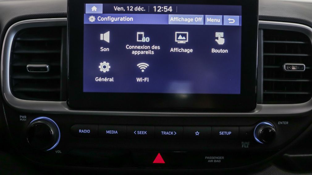 Hyundai Venue Essential 2022 d&rsquo;occasion à vendre - 18
