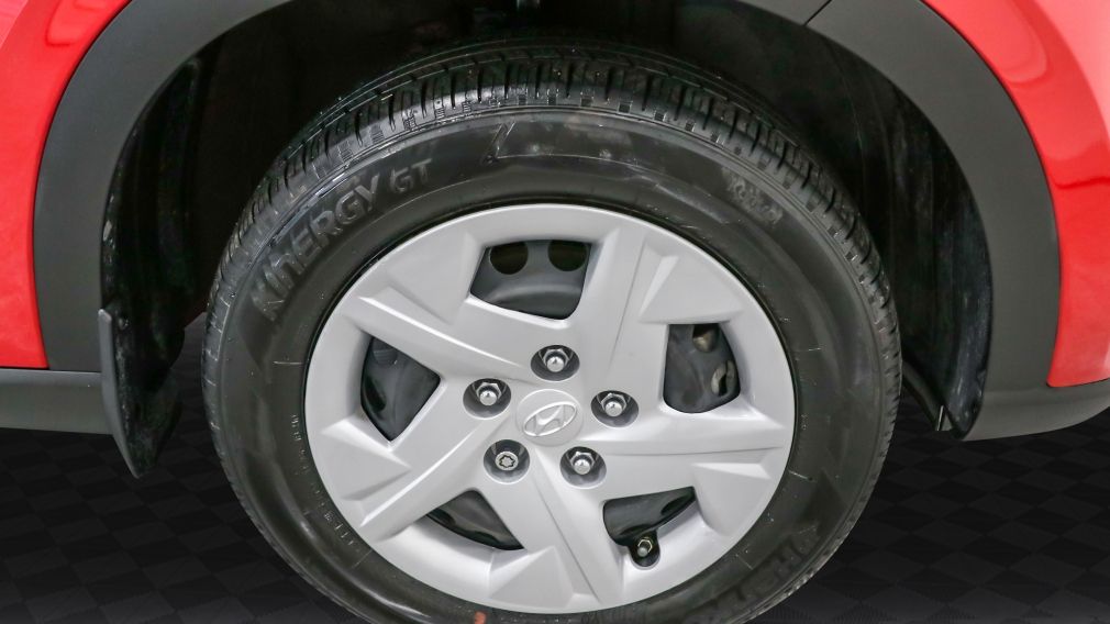 Hyundai Venue Essential 2022 d&rsquo;occasion à vendre - 26