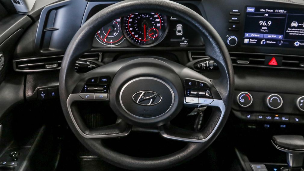 Hyundai Elantra Essential 2021 d&rsquo;occasion à vendre - 13